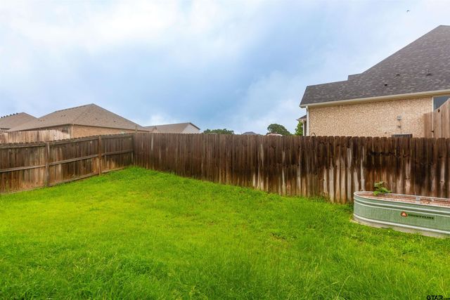 222 Bois D Arc Dr, Bullard, TX 75757