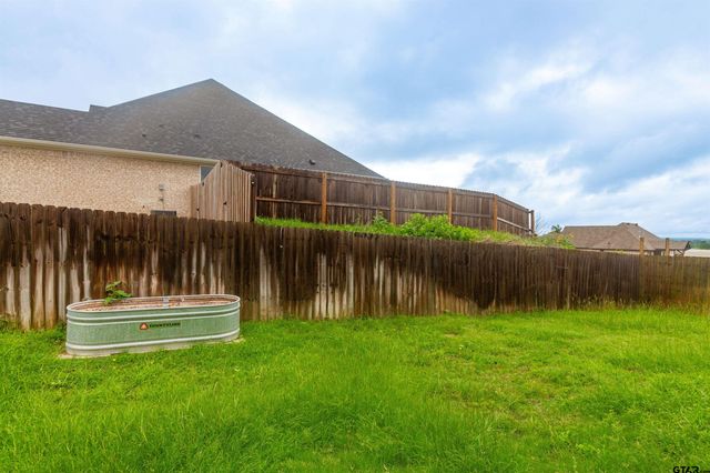 222 Bois D Arc Dr, Bullard, TX 75757