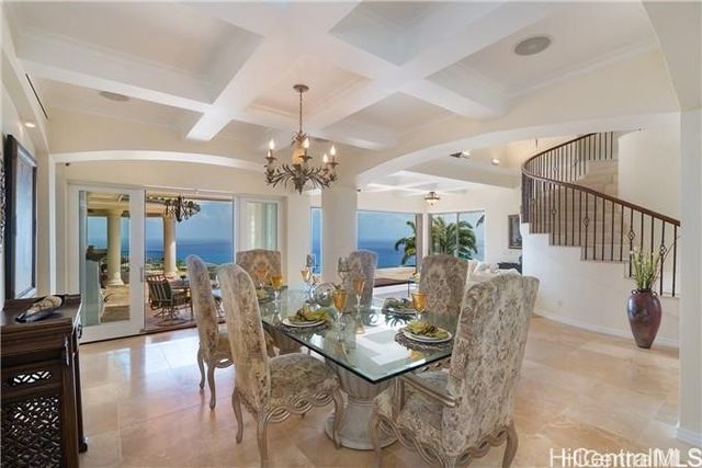 525 Moaniala Street, Honolulu, HI 96821