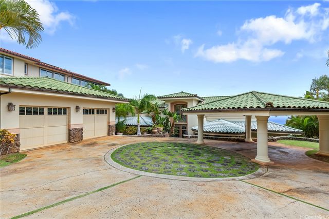 525 Moaniala Street, Honolulu, HI 96821