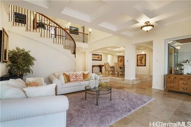 525 Moaniala Street, Honolulu, HI 96821