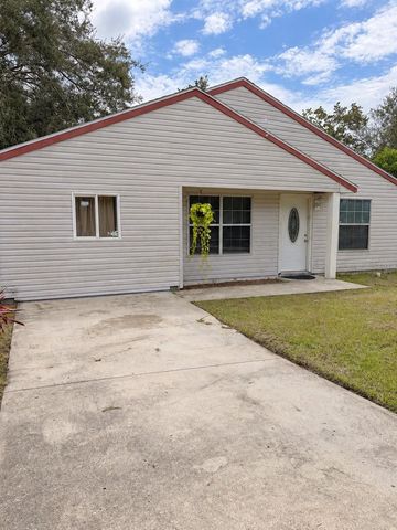 21668 SW HONEYSUCKLE STREET, Dunnellon, FL 34431