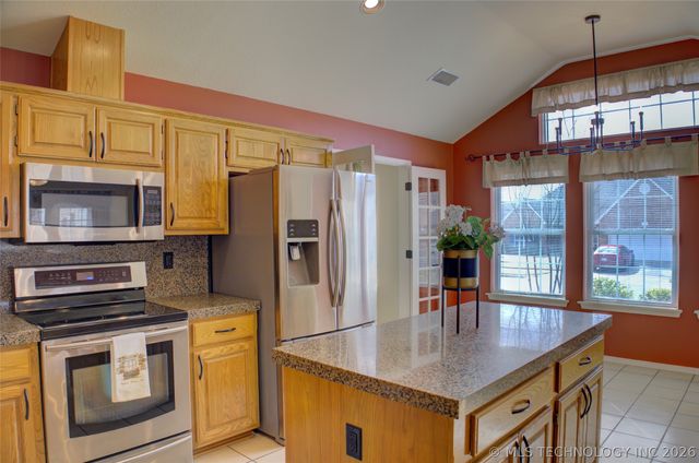 4308 W Detroit Street, Broken Arrow, OK 74012