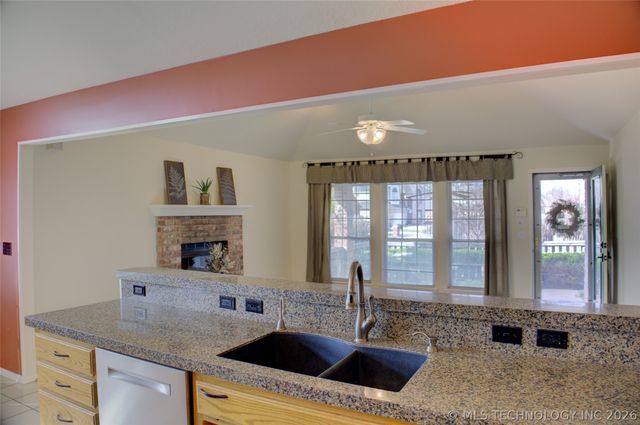 4308 W Detroit Street, Broken Arrow, OK 74012