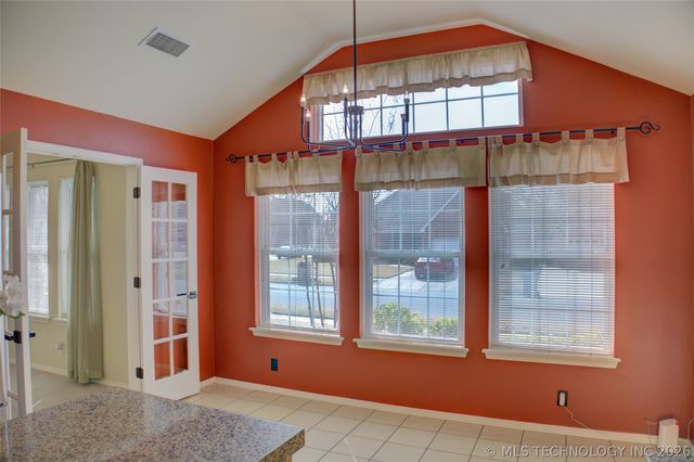 4308 W Detroit Street, Broken Arrow, OK 74012