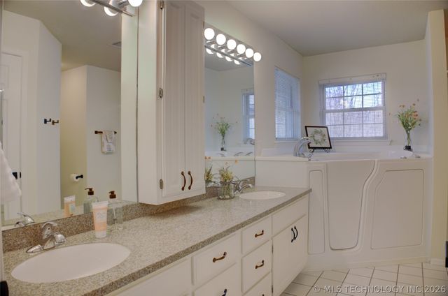 4308 W Detroit Street, Broken Arrow, OK 74012