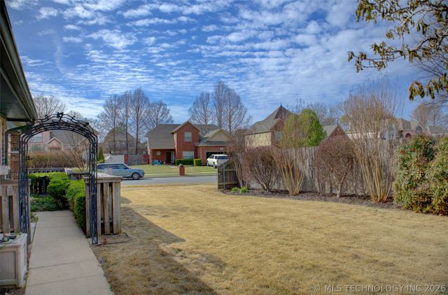 4308 W Detroit Street, Broken Arrow, OK 74012