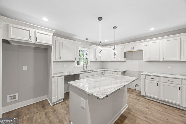 6486 Aquila Drive, Morrow, GA 30260