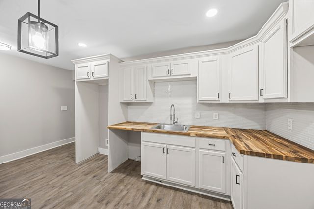 6486 Aquila Drive, Morrow, GA 30260