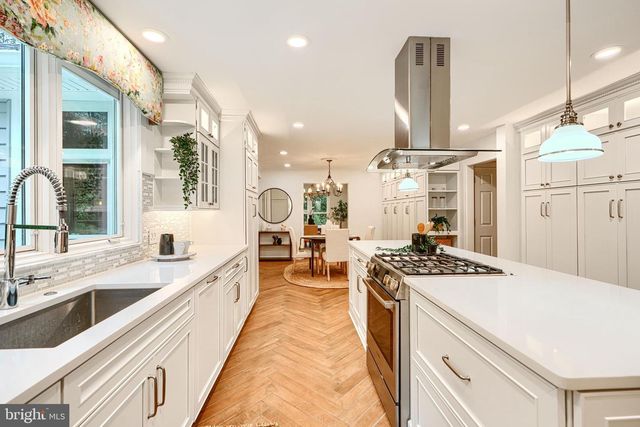 14 CHRIS ELIOT CT, Cockeysville, MD 21030