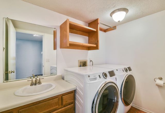 11514 W JEWELL ST, Wichita, KS 67209