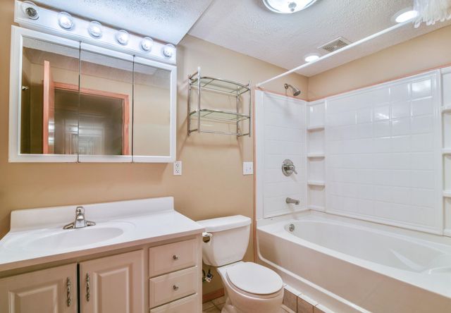 11514 W JEWELL ST, Wichita, KS 67209