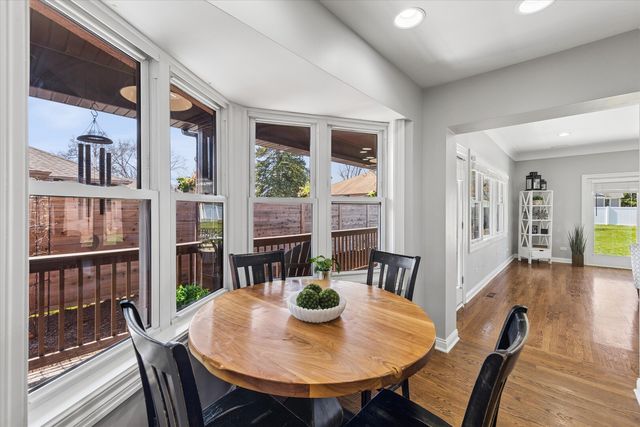 454 S YALE Avenue, Villa Park, IL 60181