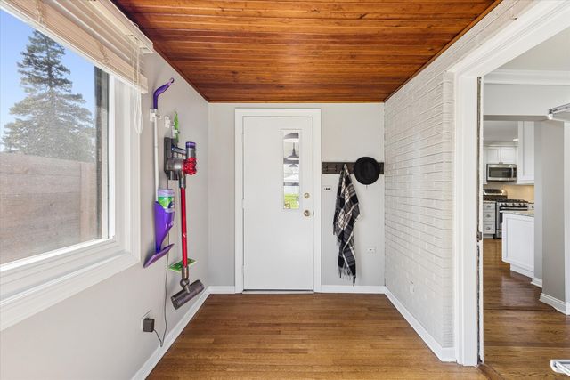 454 S YALE Avenue, Villa Park, IL 60181