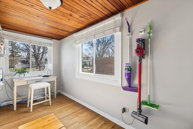 454 S YALE Avenue, Villa Park, IL 60181