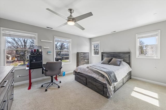 454 S YALE Avenue, Villa Park, IL 60181