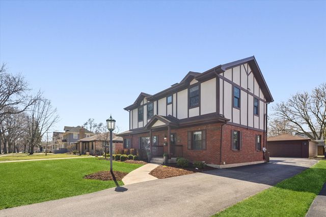 454 S YALE Avenue, Villa Park, IL 60181