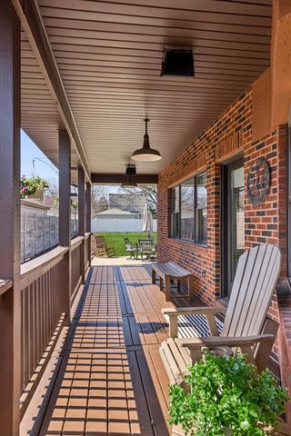 454 S YALE Avenue, Villa Park, IL 60181