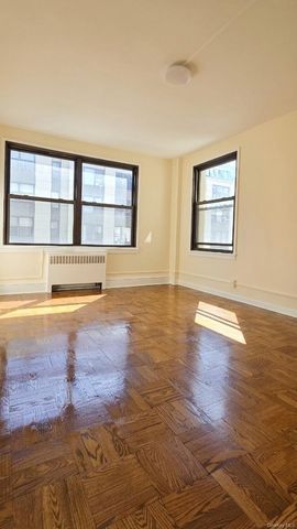 98-34 63rd Drive 7D, Rego Park, NY 11374