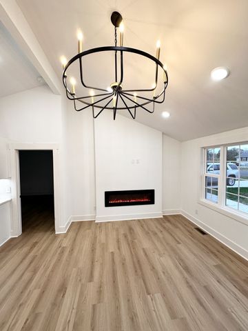 106 Lucinda Ln, Hendersonville, TN 37075