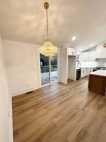 106 Lucinda Ln, Hendersonville, TN 37075