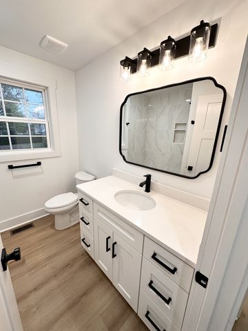 106 Lucinda Ln, Hendersonville, TN 37075