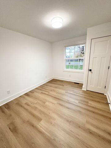 106 Lucinda Ln, Hendersonville, TN 37075