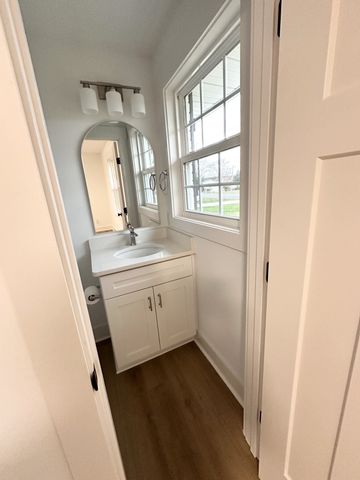 106 Lucinda Ln, Hendersonville, TN 37075