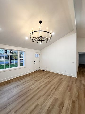 106 Lucinda Ln, Hendersonville, TN 37075