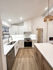 106 Lucinda Ln, Hendersonville, TN 37075