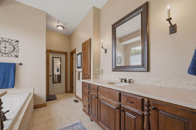 1624 S Logan Pass, Andover, KS 67002