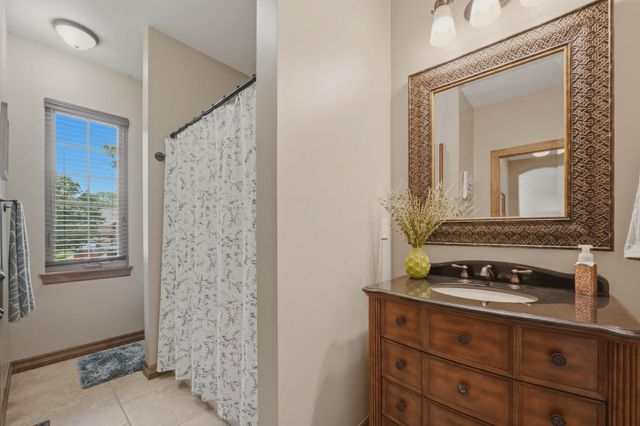 1624 S Logan Pass, Andover, KS 67002