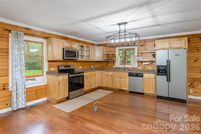 47 Buchanan Lane, Canton, NC 28716