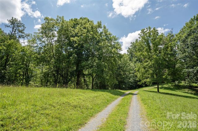 47 Buchanan Lane, Canton, NC 28716