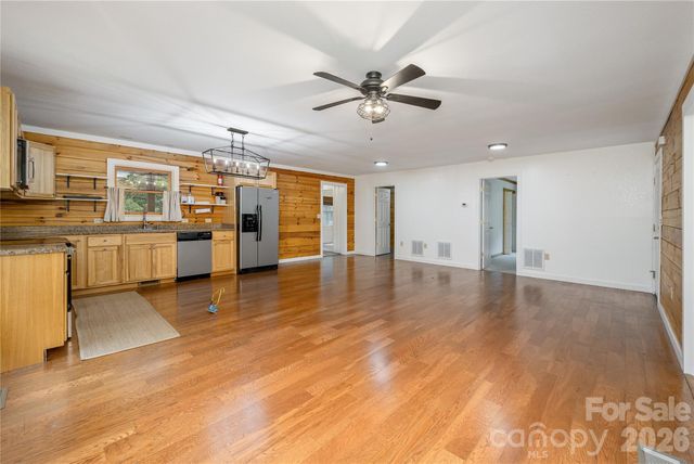 47 Buchanan Lane, Canton, NC 28716