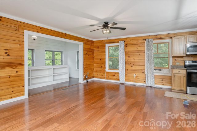 47 Buchanan Lane, Canton, NC 28716