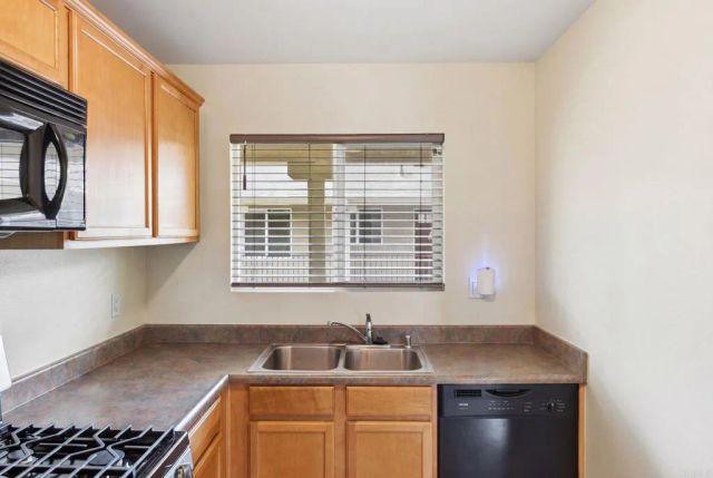 320 J Avenue 92, National City, CA 91950
