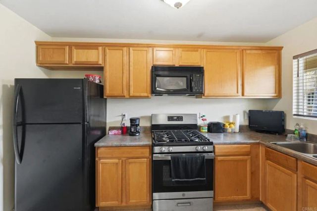 320 J Avenue 92, National City, CA 91950