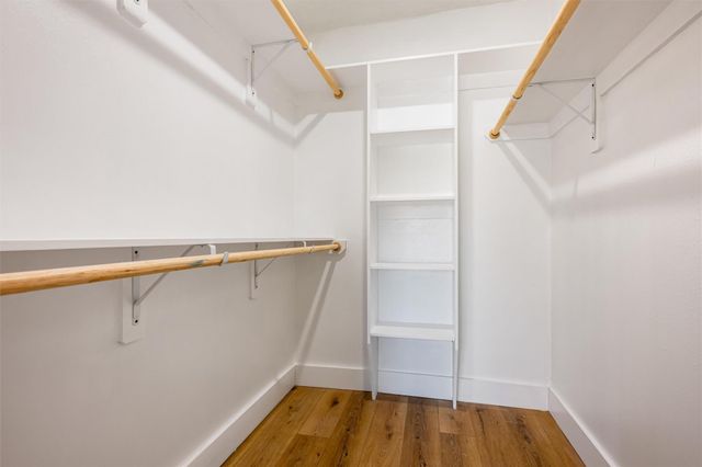 402 W Castle Harbour Drive, Friendswood, TX 77546