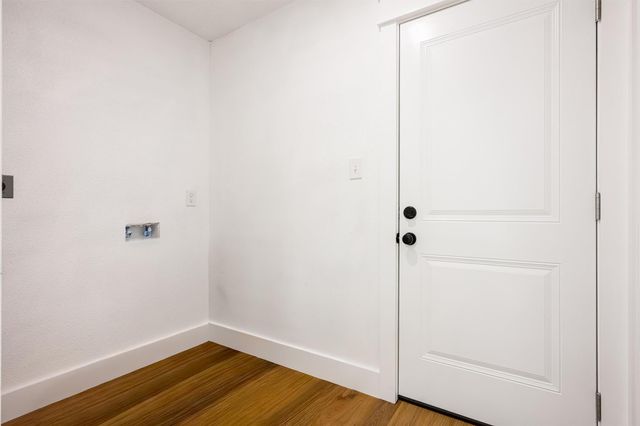 402 W Castle Harbour Drive, Friendswood, TX 77546