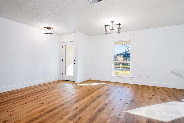 402 W Castle Harbour Drive, Friendswood, TX 77546