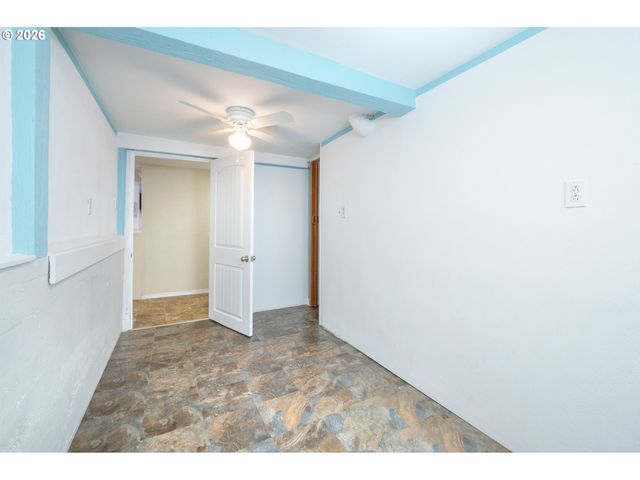 1235 WASHINGTON St Sw, Albany, OR 97321