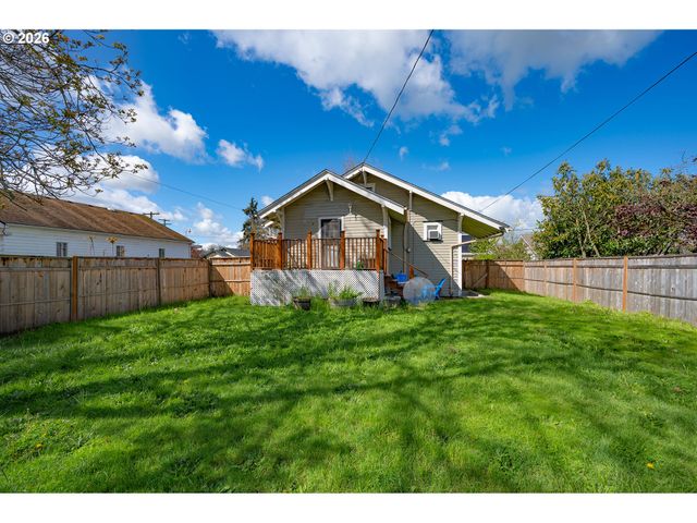 1235 WASHINGTON St Sw, Albany, OR 97321