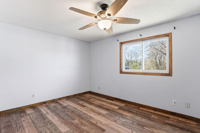 8662 Darlington Avenue NE, Monticello, MN 55362