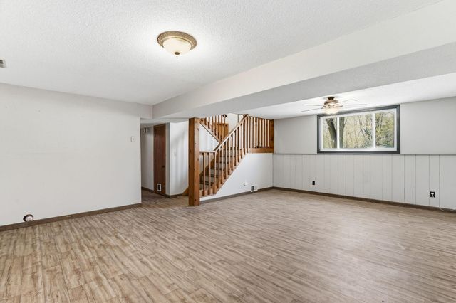 8662 Darlington Avenue NE, Monticello, MN 55362