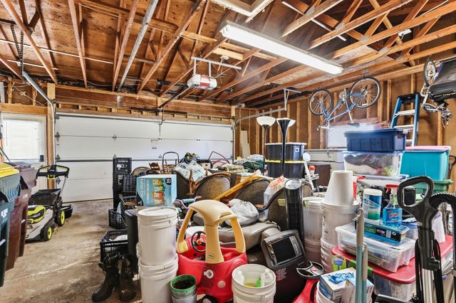 8662 Darlington Avenue NE, Monticello, MN 55362