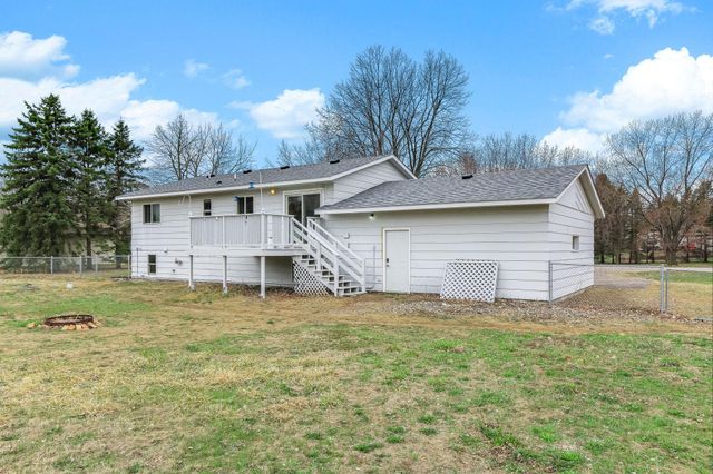 8662 Darlington Avenue NE, Monticello, MN 55362