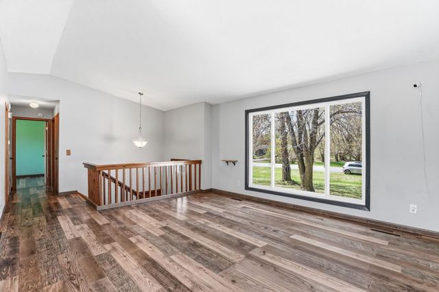 8662 Darlington Avenue NE, Monticello, MN 55362