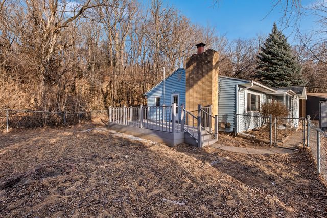 855 OAK PARK Road, Council Bluffs, IA 51503