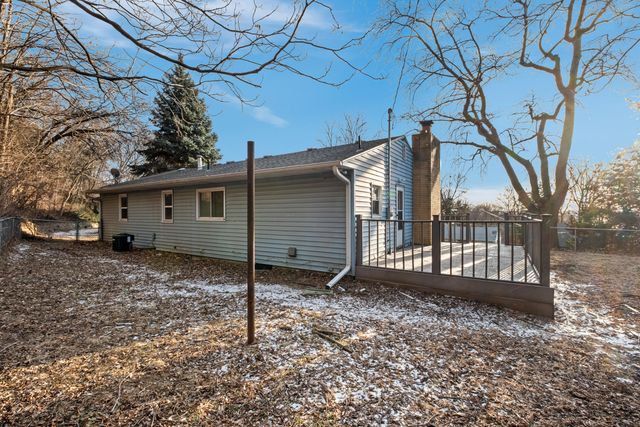 855 OAK PARK Road, Council Bluffs, IA 51503